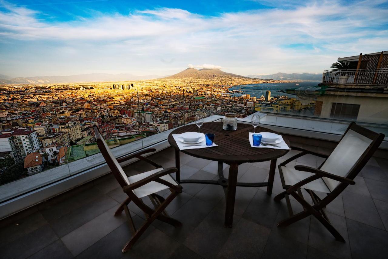 Terrazza Manu - Loft Suspended Over The City-Vomero Наполи Екстериор снимка