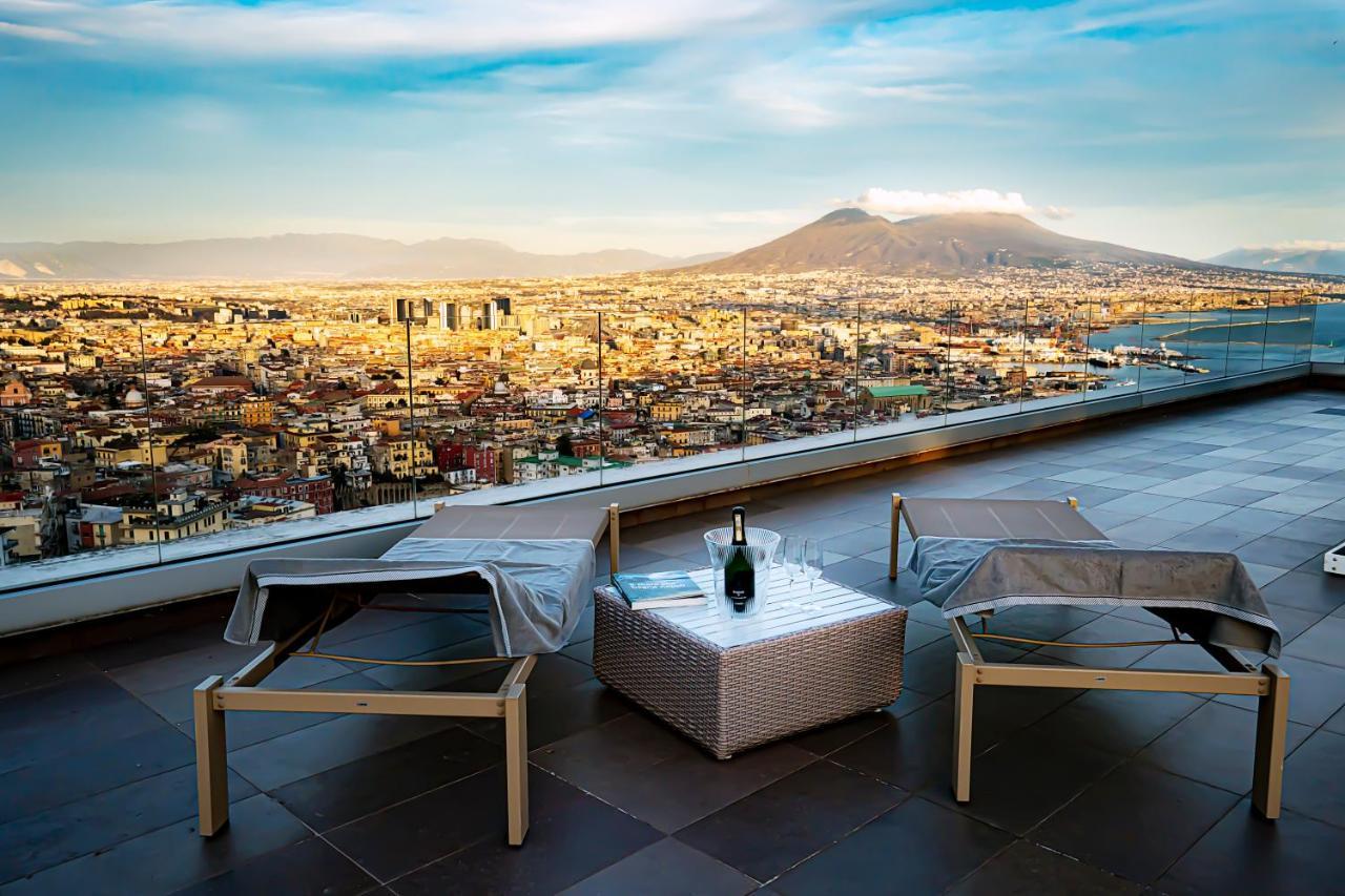 Terrazza Manu - Loft Suspended Over The City-Vomero Наполи Екстериор снимка