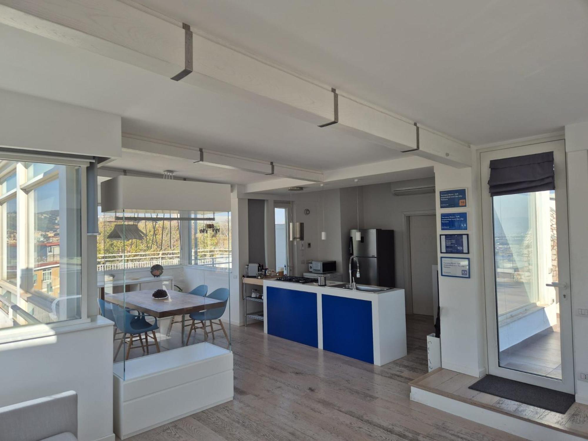 Terrazza Manu - Loft Suspended Over The City-Vomero Наполи Екстериор снимка