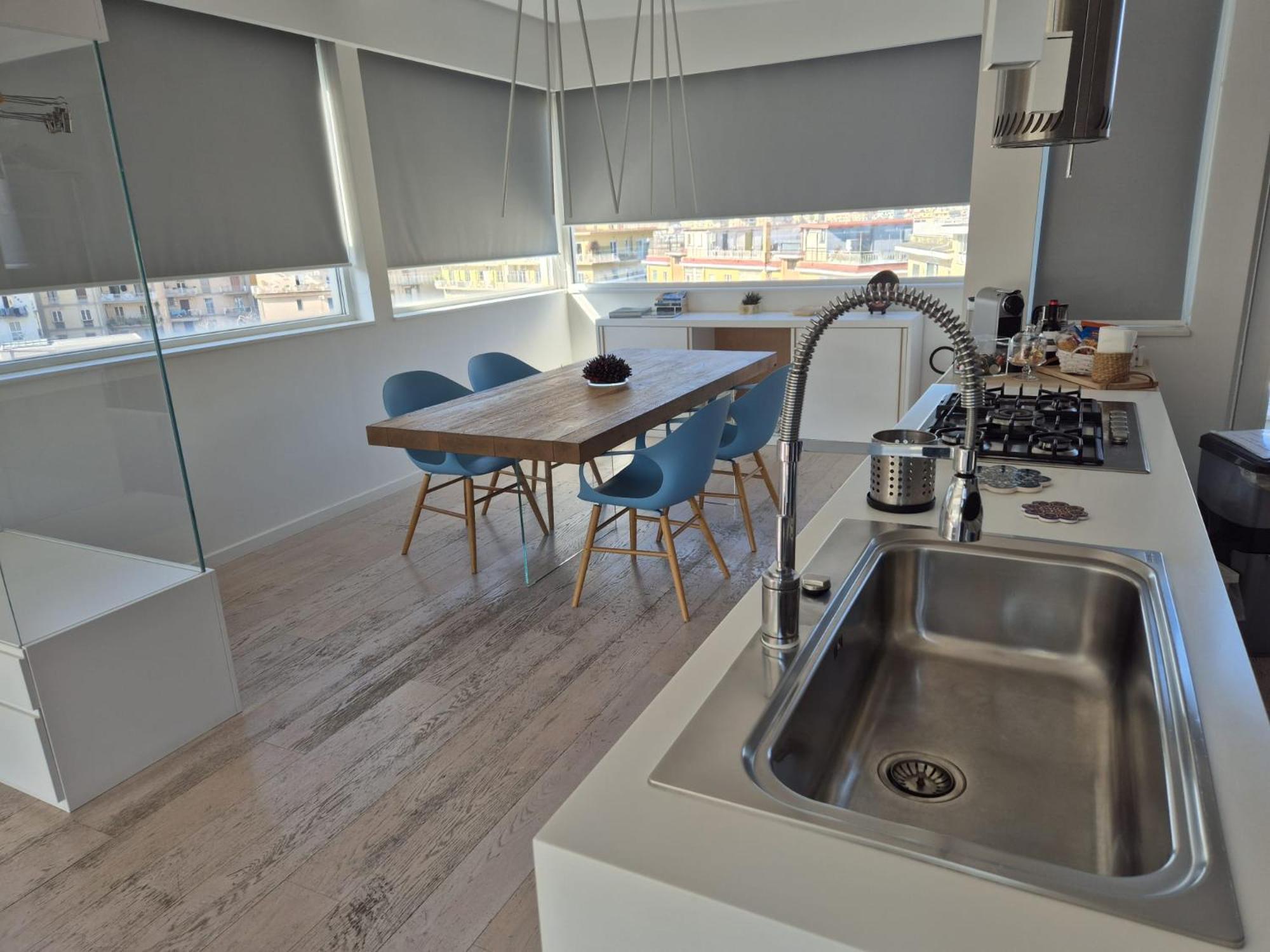 Terrazza Manu - Loft Suspended Over The City-Vomero Наполи Екстериор снимка