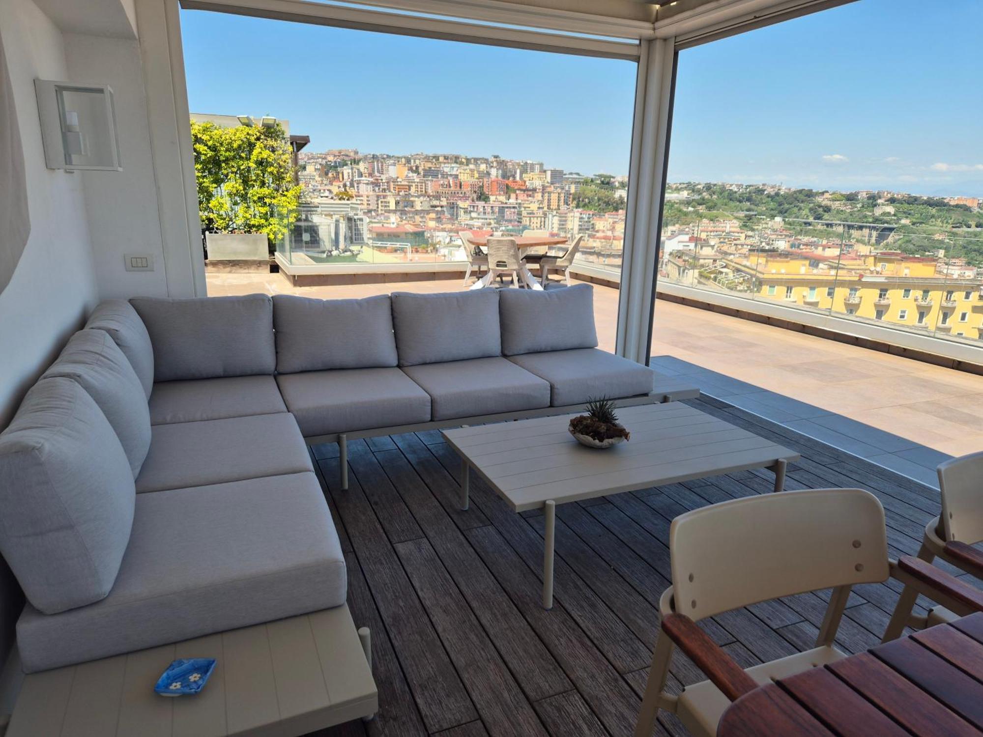 Terrazza Manu - Loft Suspended Over The City-Vomero Наполи Екстериор снимка