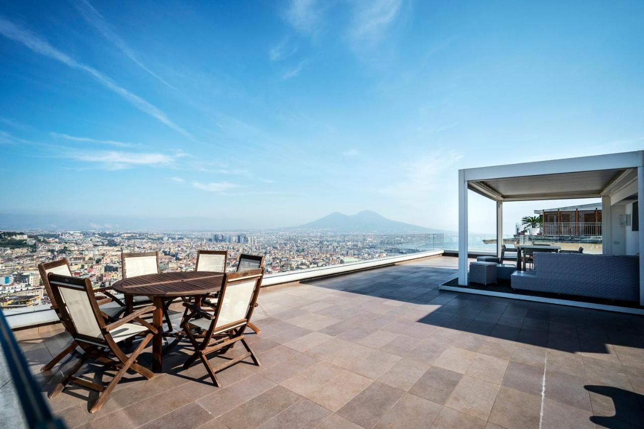 Terrazza Manu - Loft Suspended Over The City-Vomero Наполи Екстериор снимка
